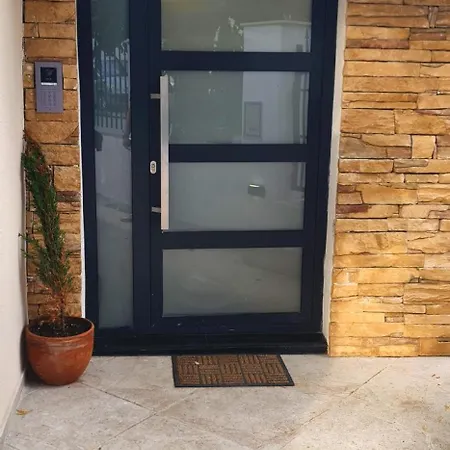 Morava 1 Asparuhovo House דירה וארנה